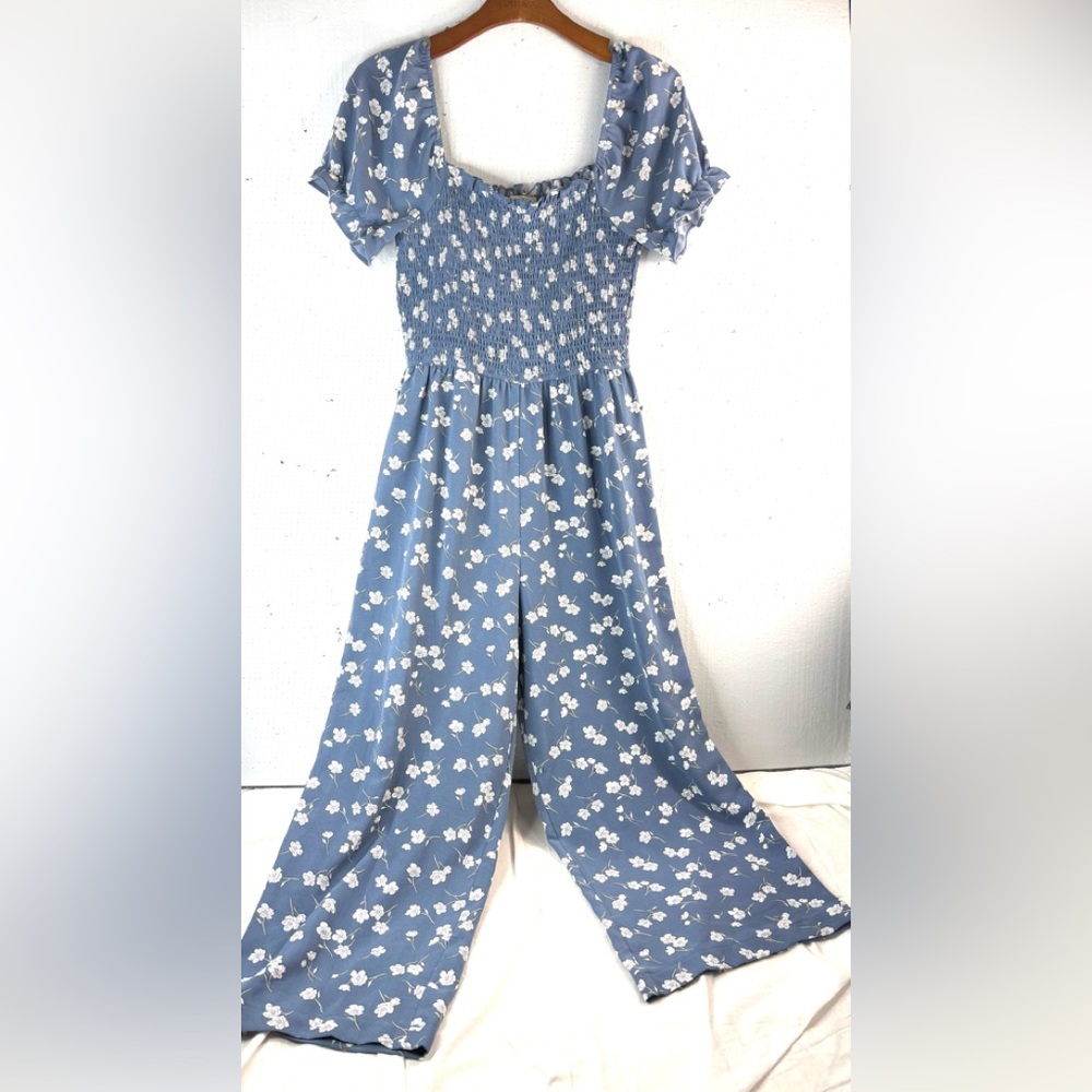 Inspired Hearts L Feminine Boho Smocked Gray Blue Ditsy Floral Jumpsuit - Picture 8 of 8